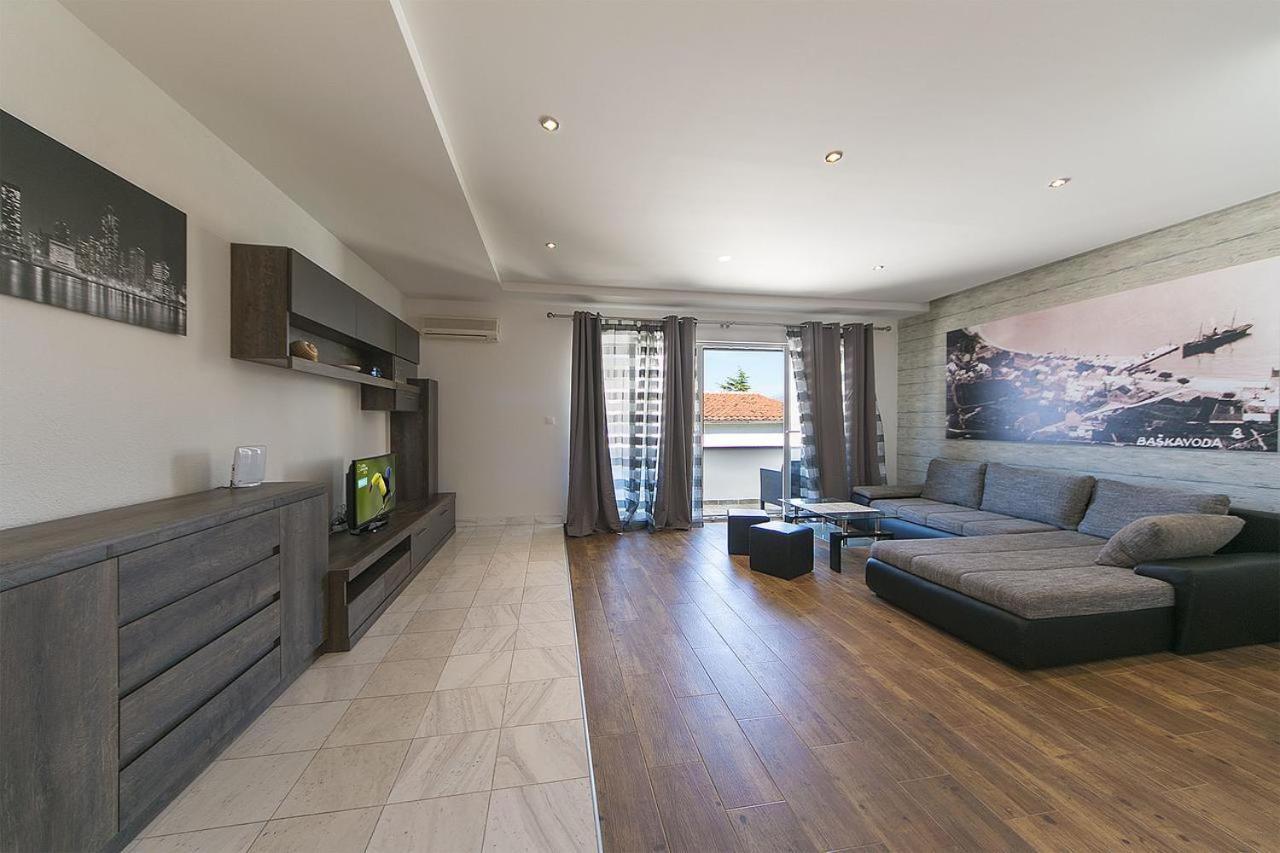 Apartments Sanja Baška Voda Eksteriør billede