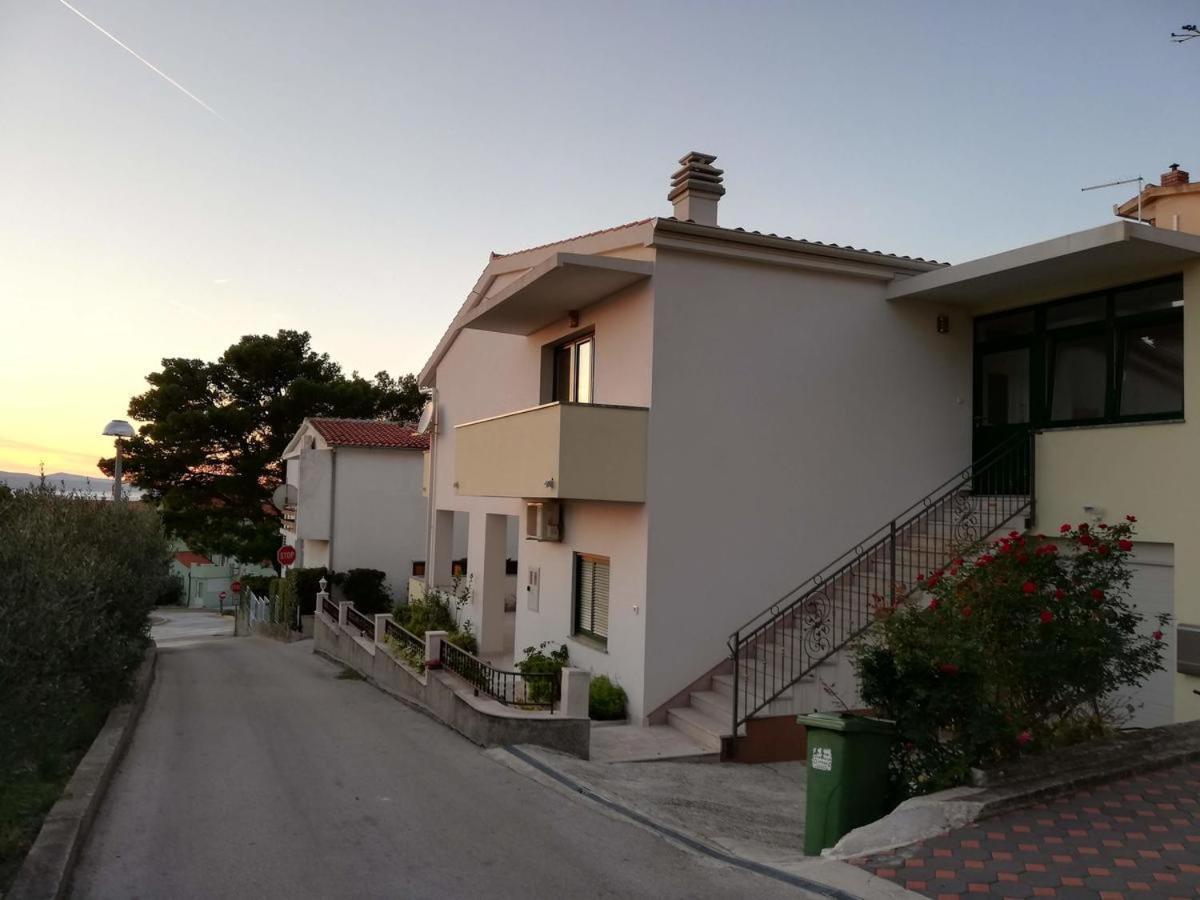 Apartments Sanja Baška Voda Eksteriør billede